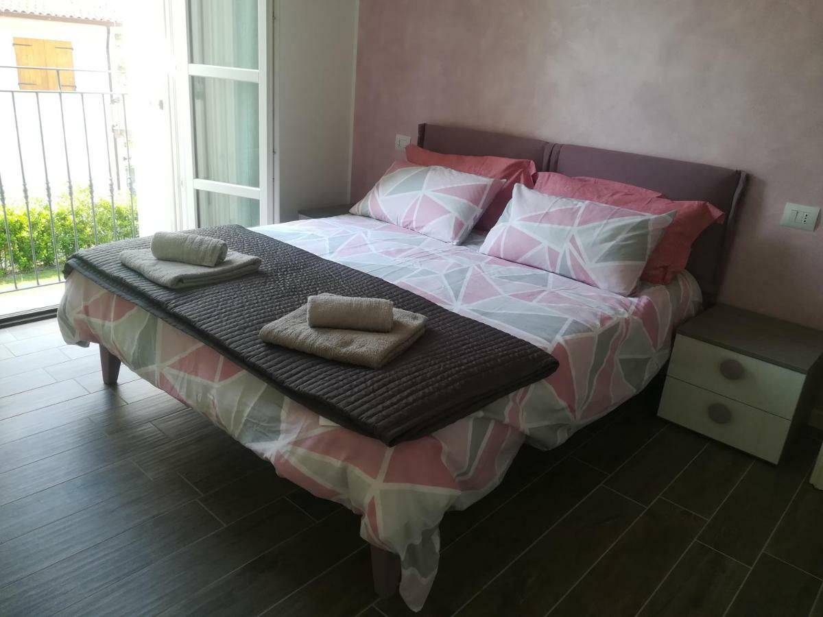 Corte Fasanella - Apartment Lilla Toscolano Maderno Ngoại thất bức ảnh