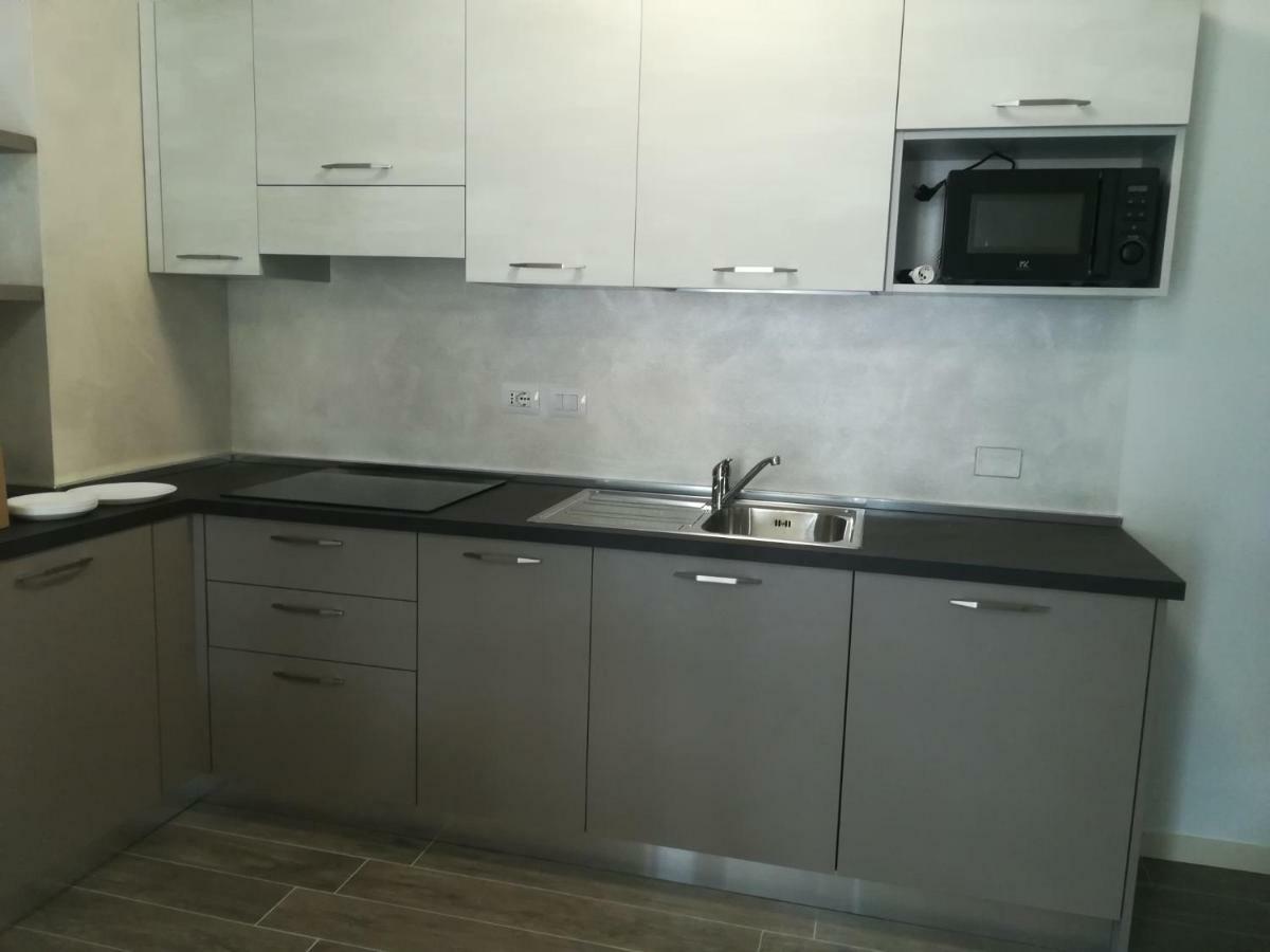 Corte Fasanella - Apartment Lilla Toscolano Maderno Ngoại thất bức ảnh